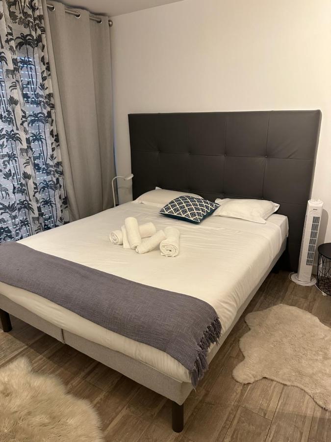 Calme-Appartement ลา กร็องเดอ-ม็อต ภายนอก รูปภาพ